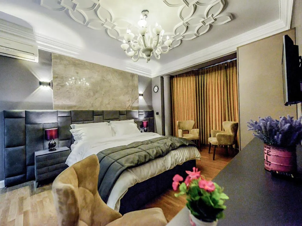 Hotel Vila تيرانا