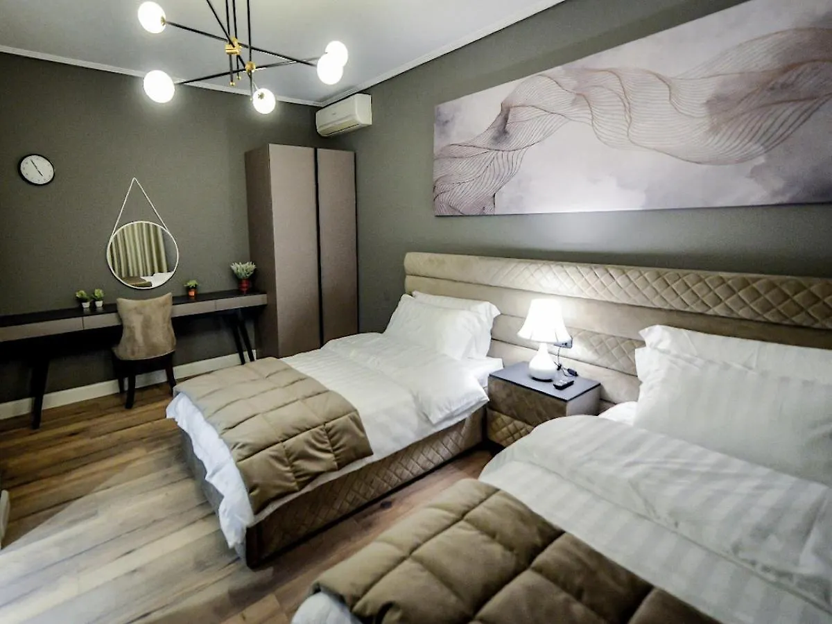 Hotel Vila تيرانا
