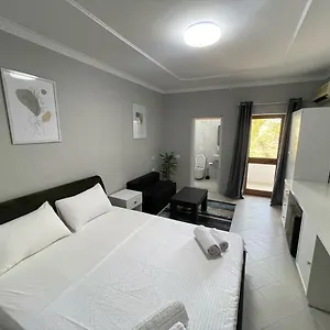 Hotel Ferrari
